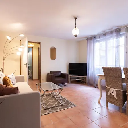 Appartement Le Halle Aux Grains - Parking - Emplacement Idéal