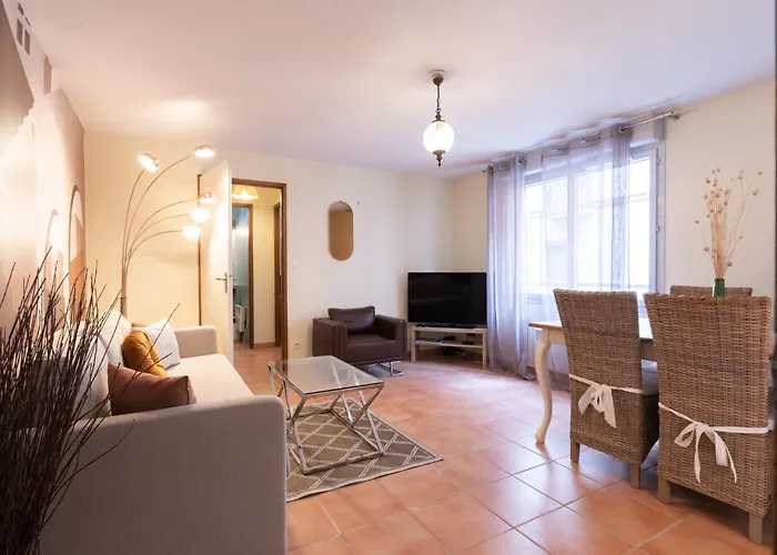 Appartement Le Halle Aux Grains - Parking - Emplacement Idéal